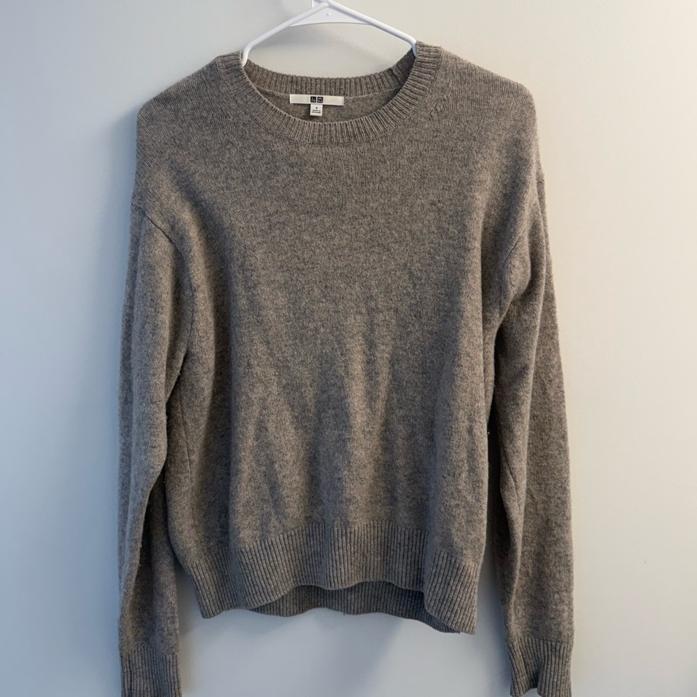 Uniqlo Women Gray Wool Sweater